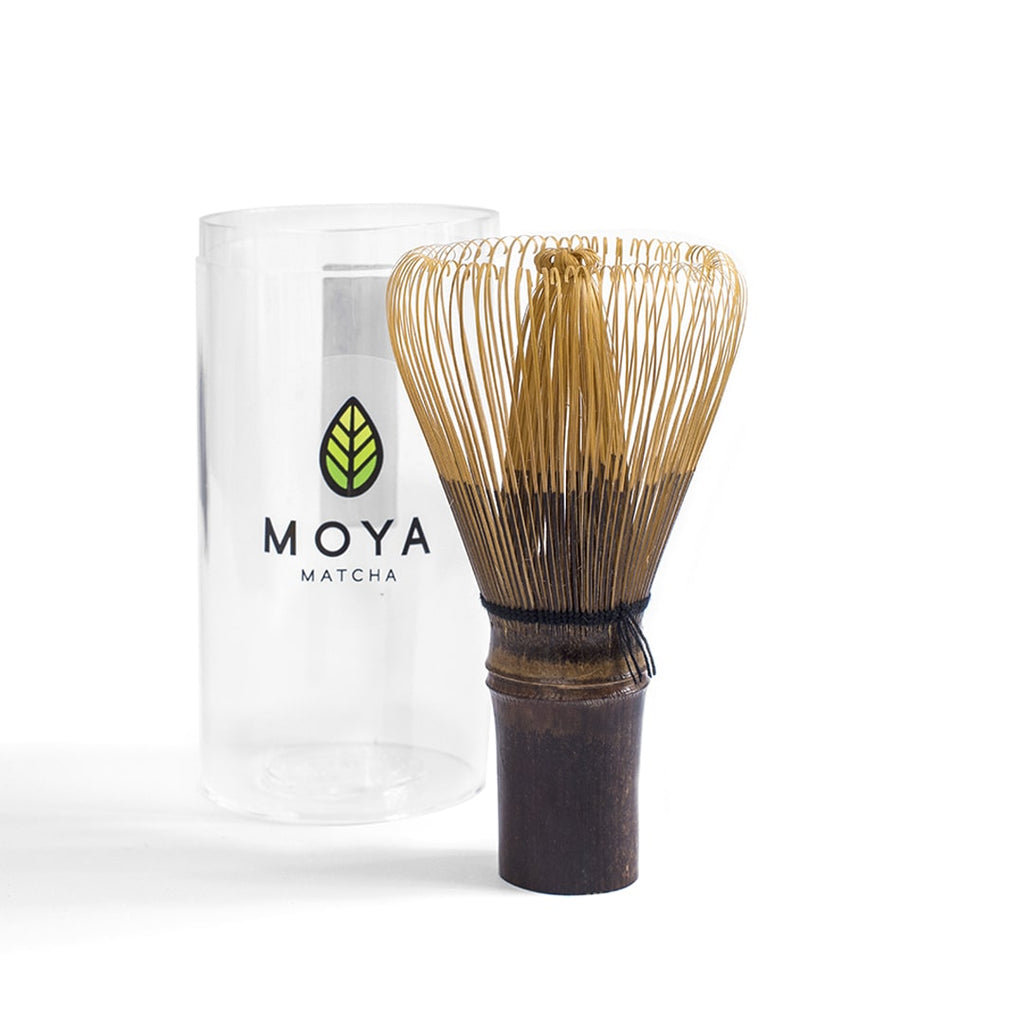 Moya Matcha Daily rinkinis: 30 g arbata ir bambukinė šluotelė
